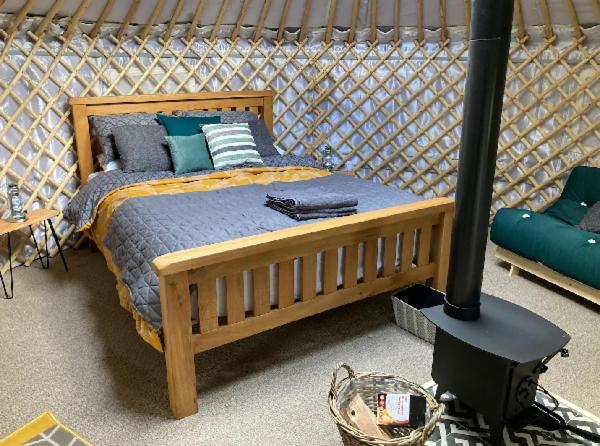 Glamping Eisa Yurt