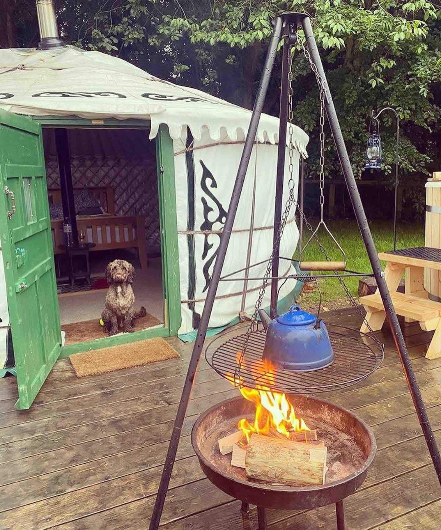 Glamping Eisa Yurt York